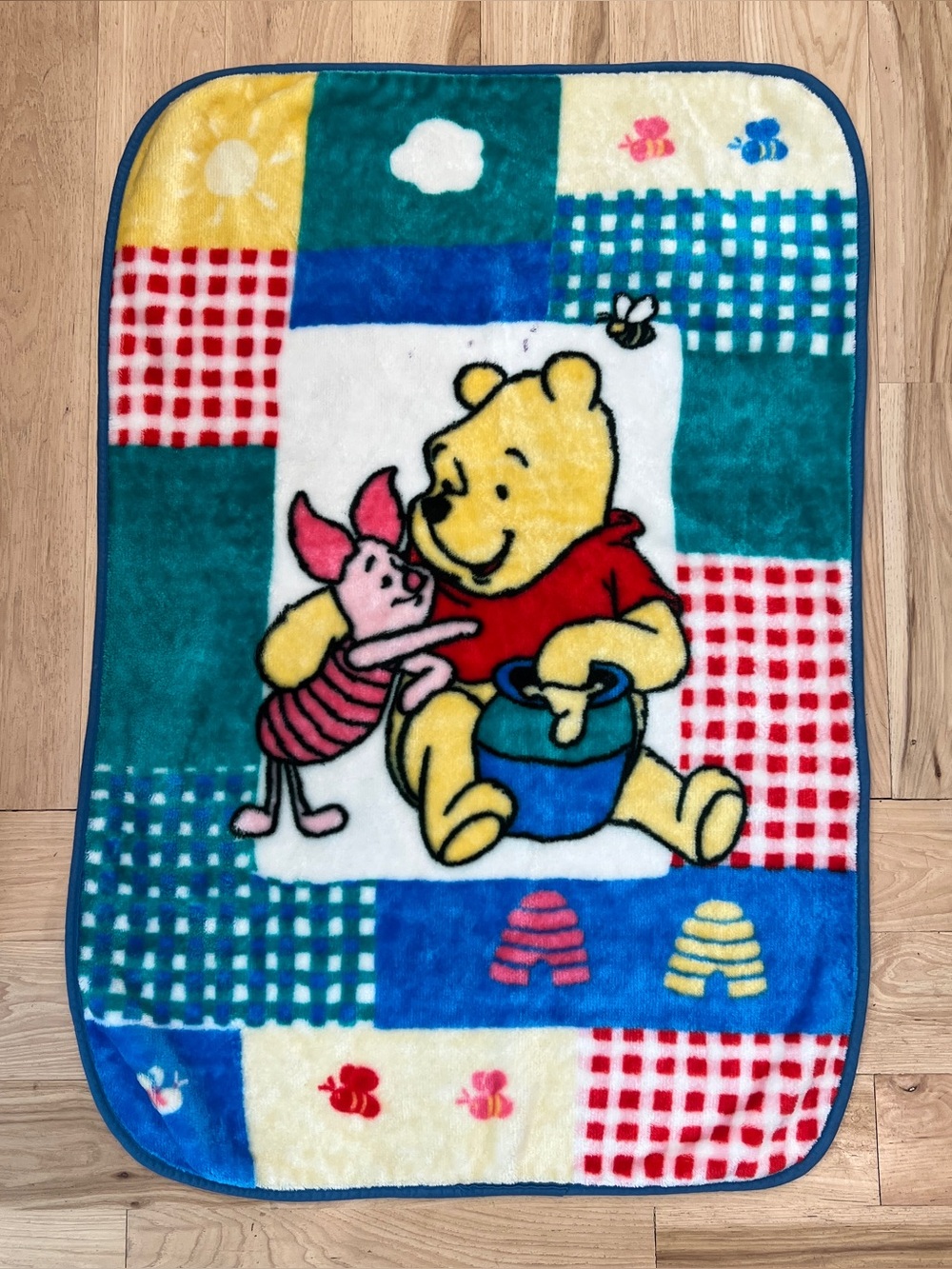 Vintage Disney Winnie the Pooh Piglet Fleece Blanket Nursery Throw Y2K 90s